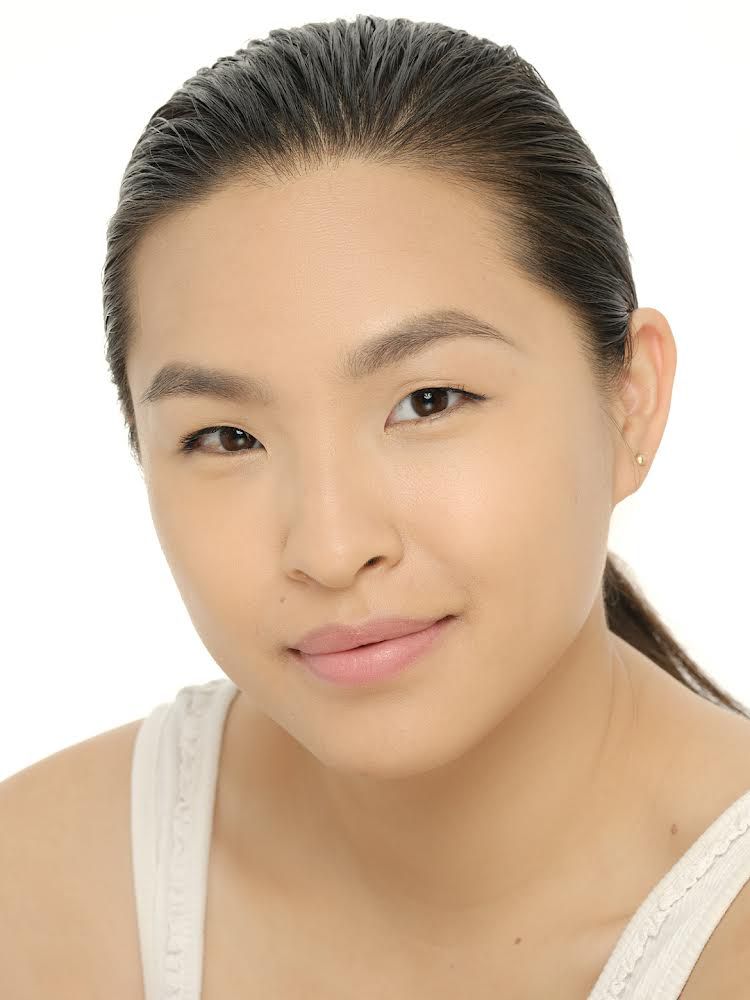 Teknik Menjadikan Foundation Nampak Skin-Like